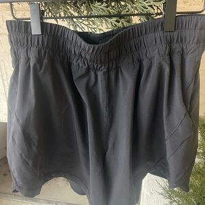 Track that High-Rise Lined Short 5” Lululemon Black Shorts